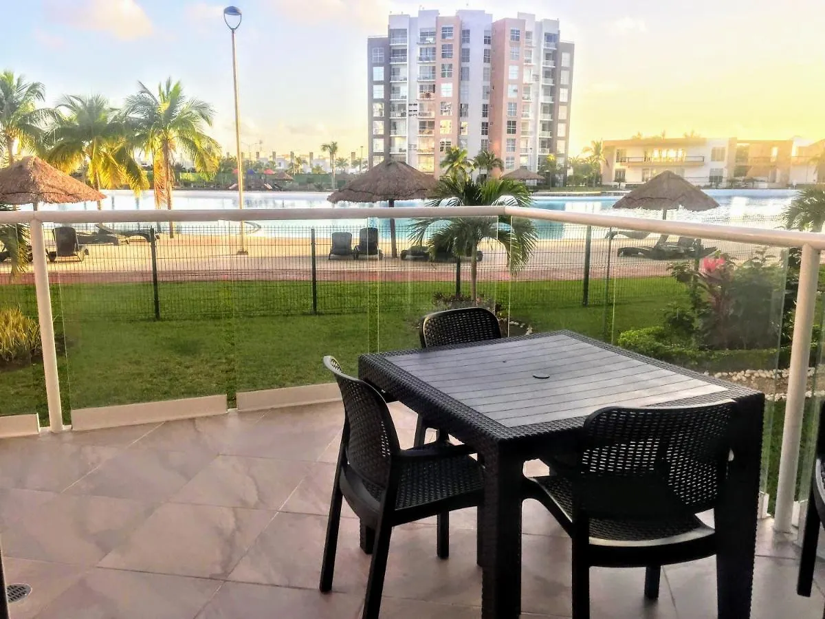 Escape Al Caribe Con Una Vista Impresionante En Pilarita'S Dream Lagoons Cancun Apartment