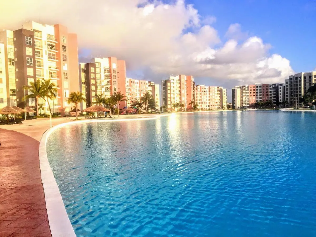 Escape Al Caribe Con Una Vista Impresionante En Pilarita'S Dream Lagoons Cancun