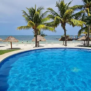Oceanfront At Unique Location Cancun