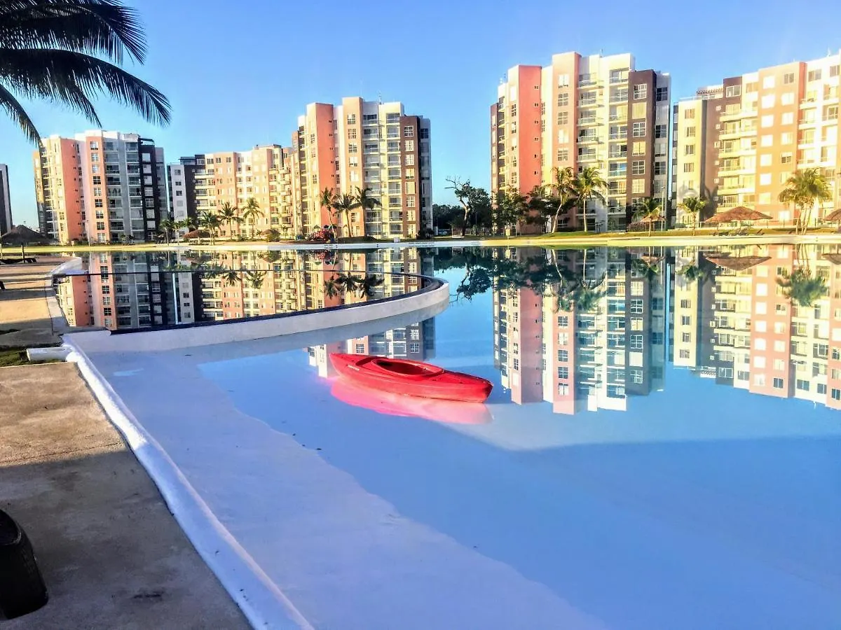 Escape Al Caribe Con Una Vista Impresionante En Pilarita'S Dream Lagoons Cancun Apartment