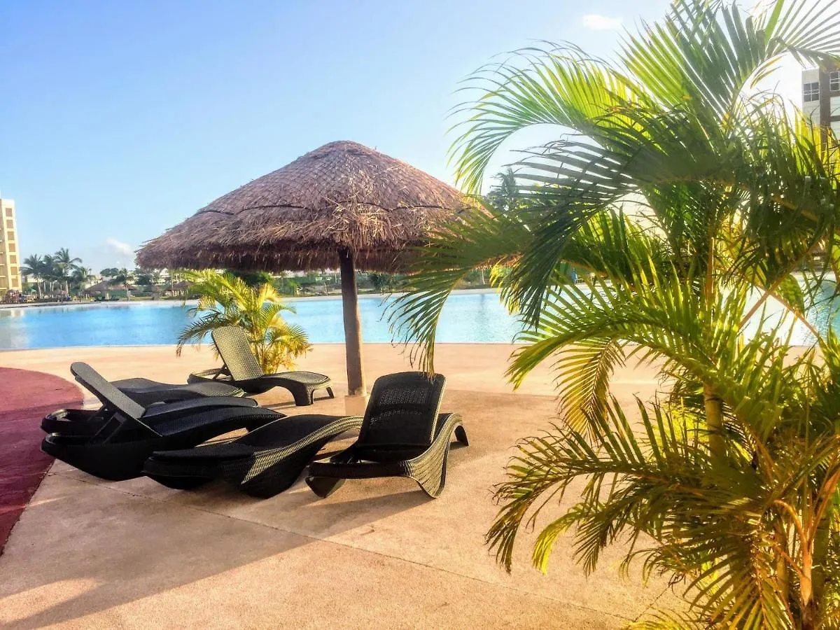 Escape Al Caribe Con Una Vista Impresionante En Pilarita'S Dream Lagoons Cancun 0*,